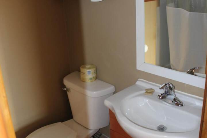 Room 14 of 16
