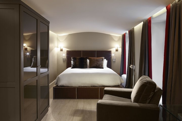 Room 89 of 149