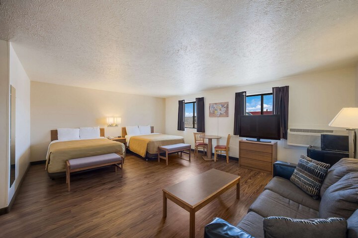 Room 22 of 32