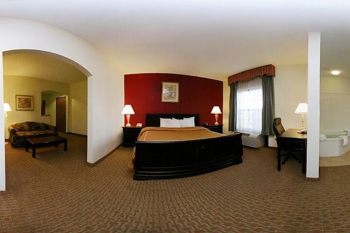 Room 19 of 68