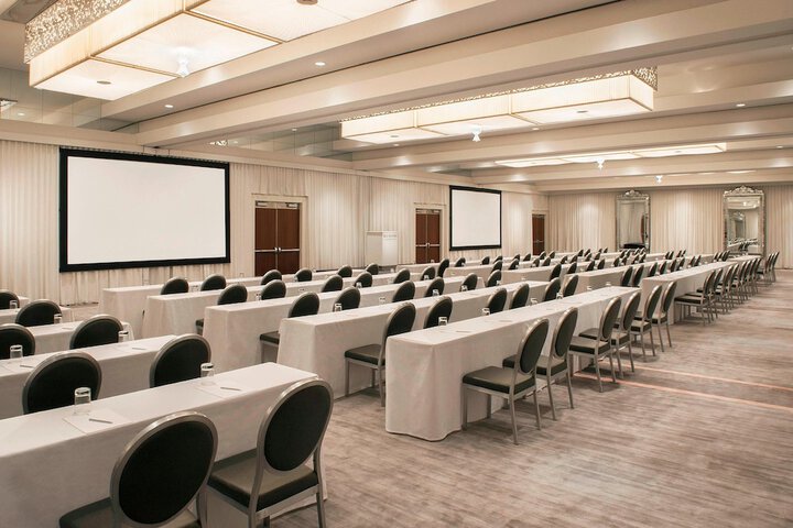 SLS Hotel a Luxury Collection Hotel, Beverly Hills