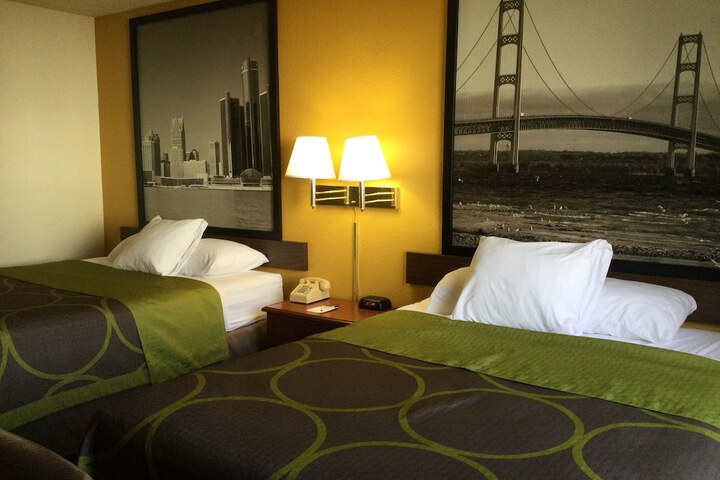 Room 9 of 26