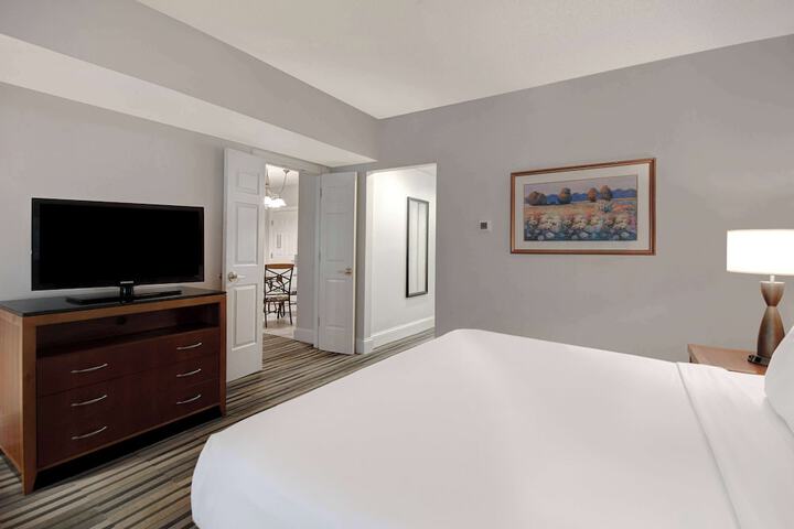 Room 45 of 82