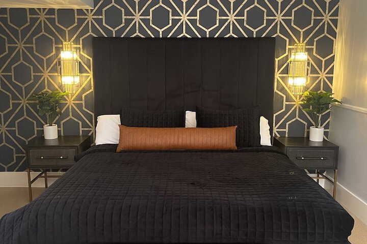 Room 55 of 150