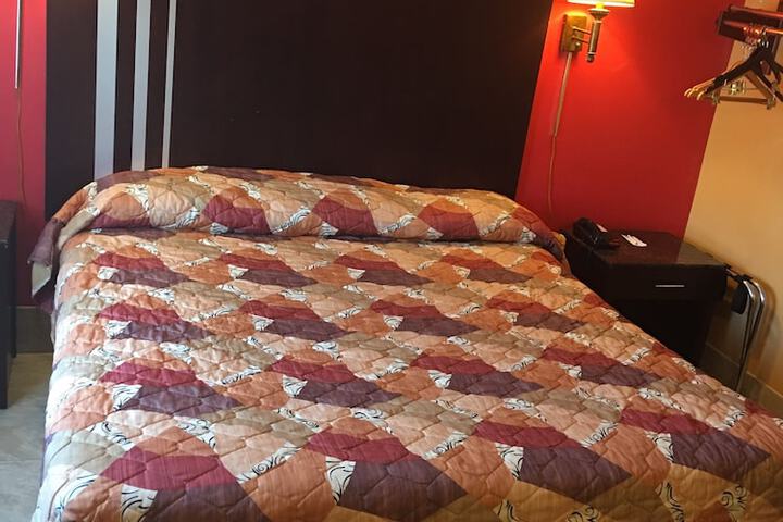 Room 23 of 30