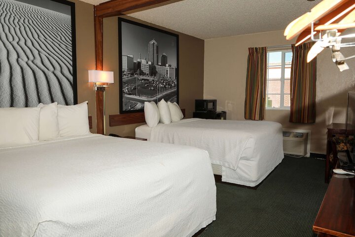 Room 27 of 27