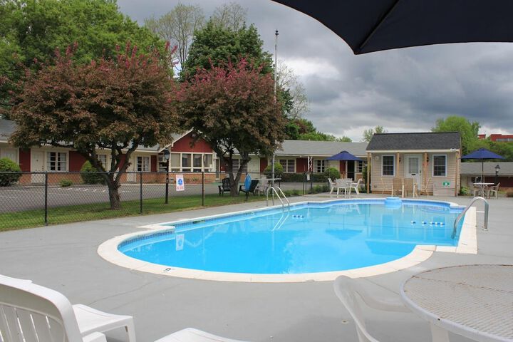 Pool 5 of 33