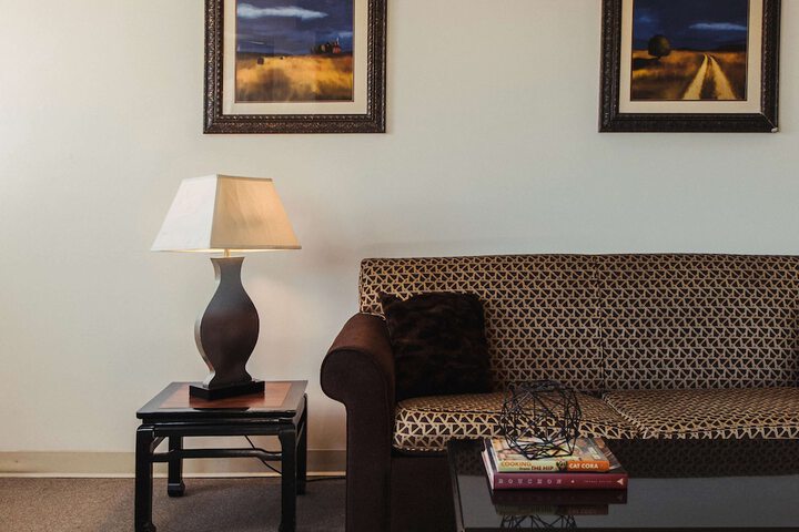 Stamford Suites