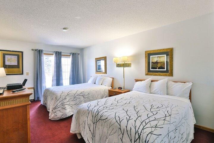 Amerivu Inn & Suites New Richmond