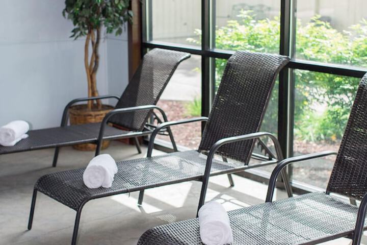Rogue Regency Inn Medford Airport
