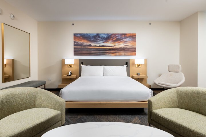 Room 35 of 63