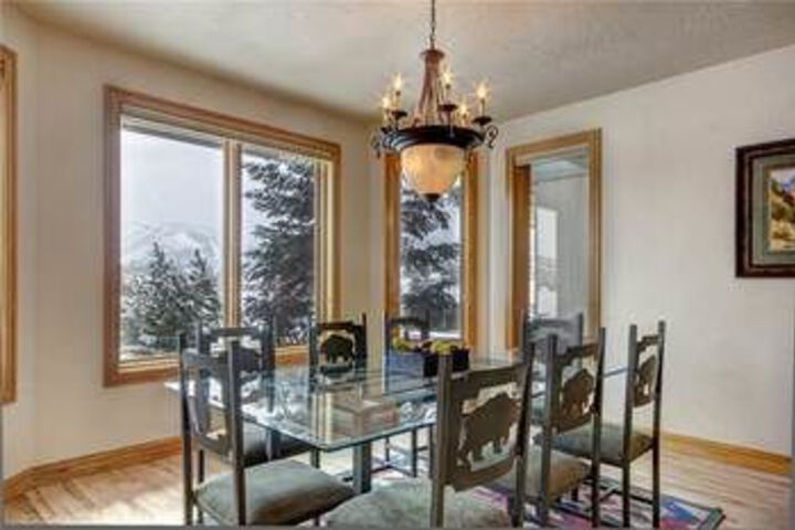 The Cove Condominium by Alpine Ski Properties