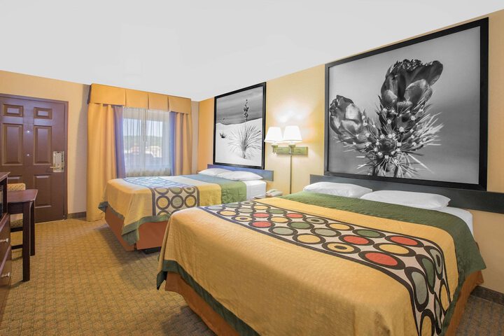 Room 7 of 15