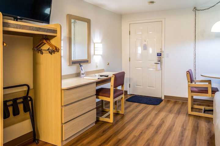 Motel 6 Albany OR
