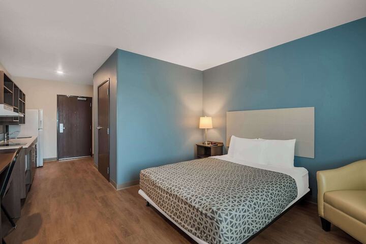 WoodSpring Suites Bellflower - Los Angeles