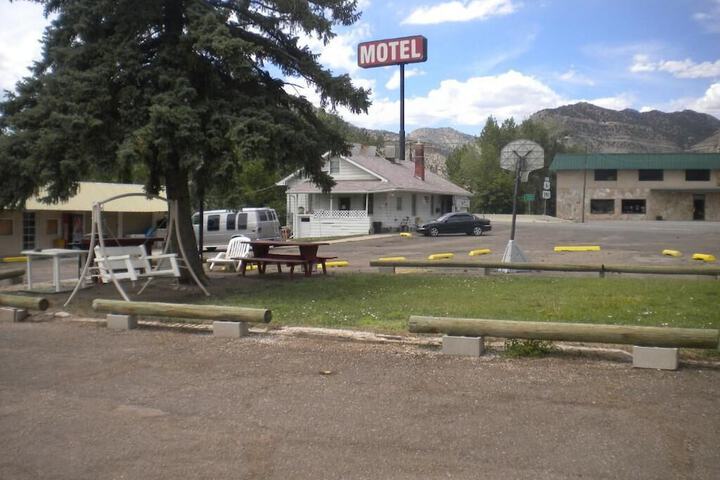 Hotel 4 of 41