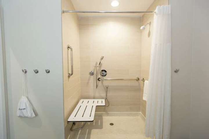 Room 154 of 200