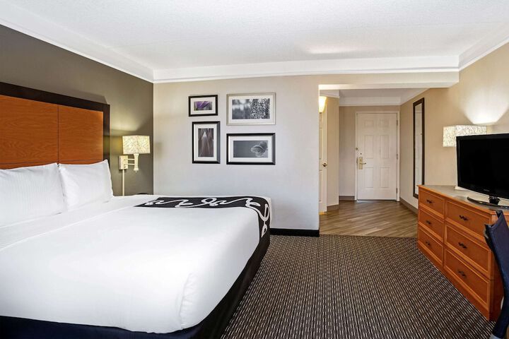 Room 18 of 29