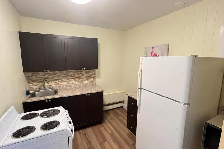 Admirals Quay Motel & Suites