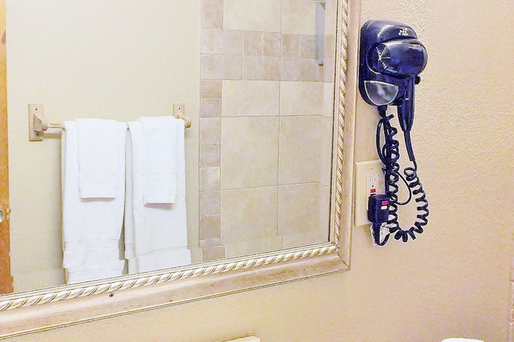 Room 14 of 39