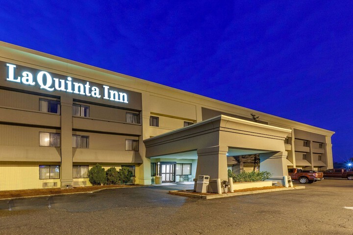 Hotel 4 of 36