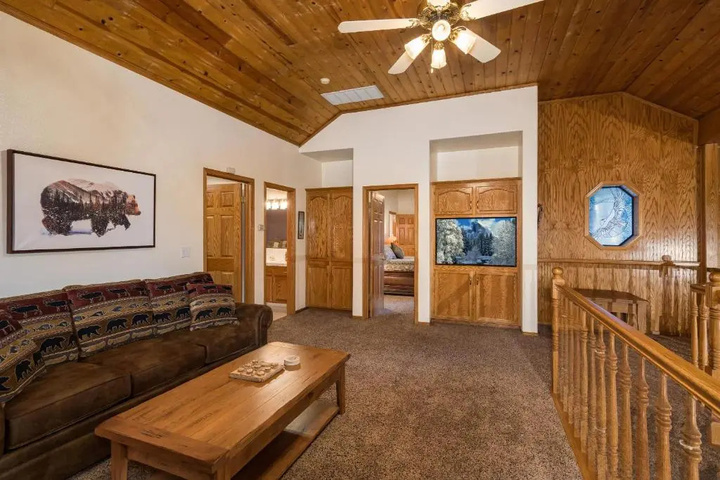Rock Front Lodge