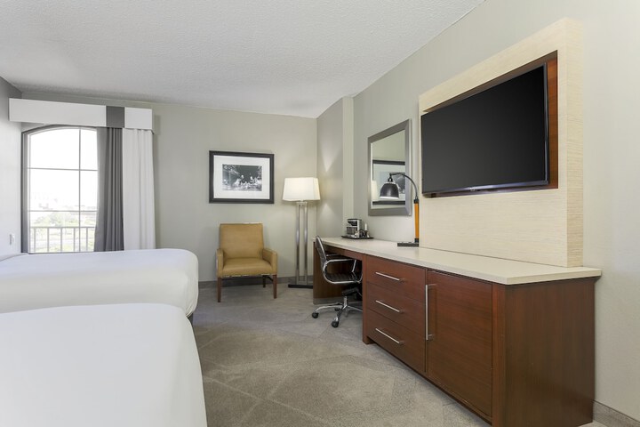 Room 19 of 39