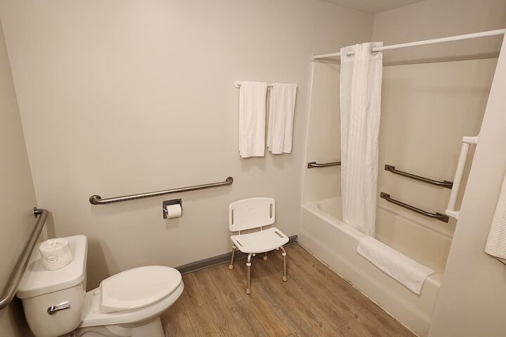 Room 43 of 80