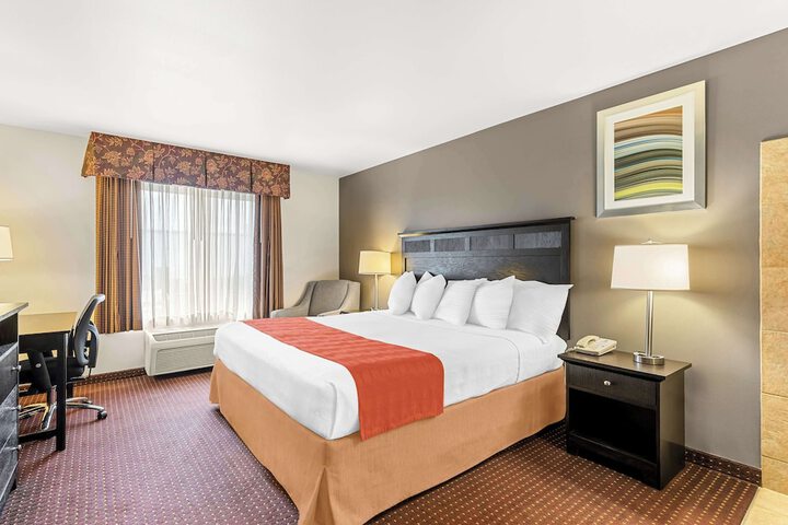 Room 15 of 25