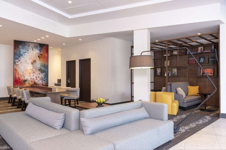 Hotel Interior 10 of 40