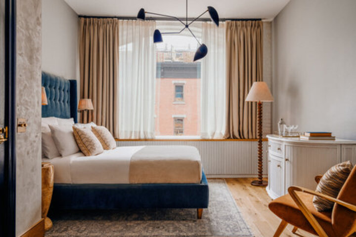 Room 35 of 168
