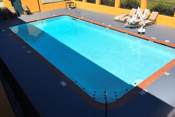 Pool 7 of 18