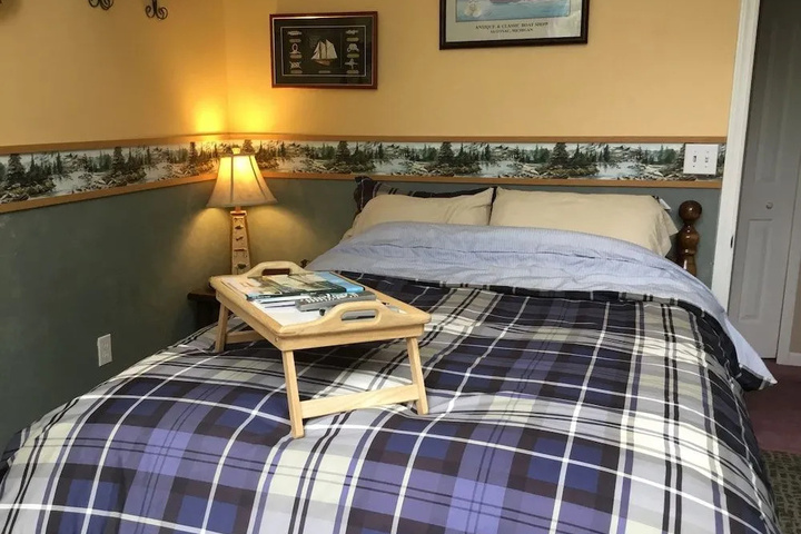 The Harsens Island Getaway Resort