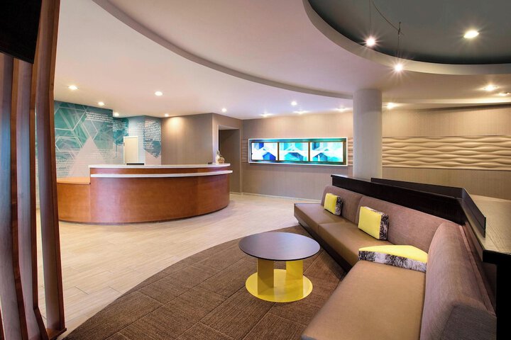 Springhill Suites Marriott Airport