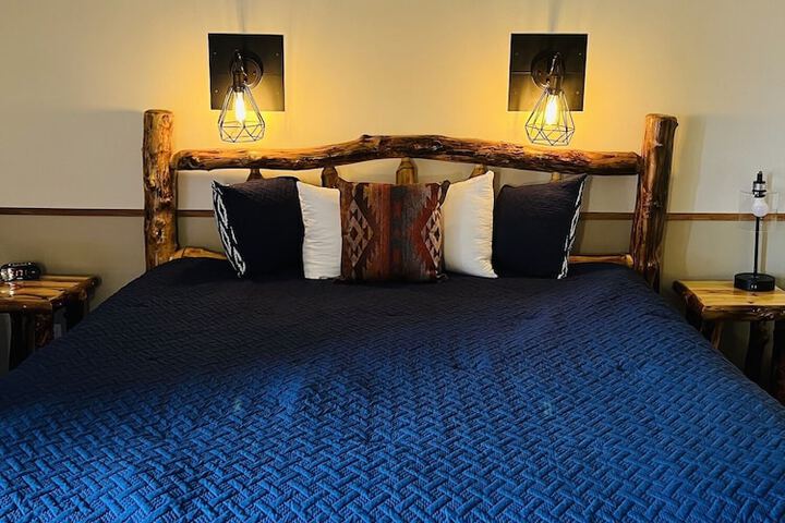 Room 12 of 27