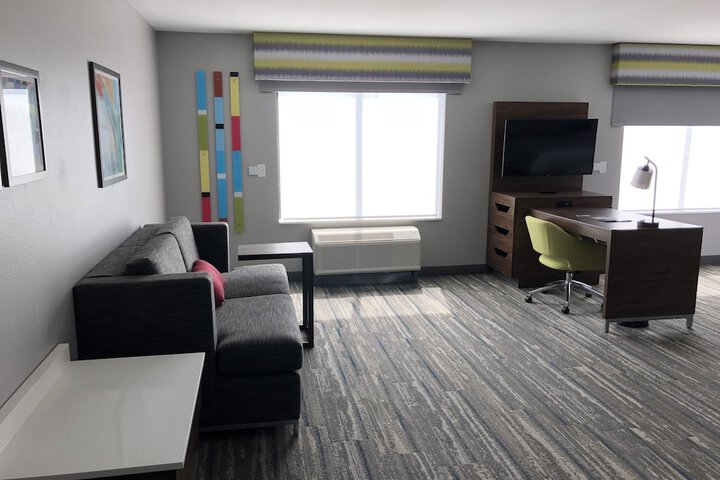 Room 5 of 14
