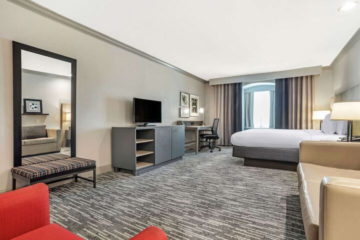 Room 54 of 89