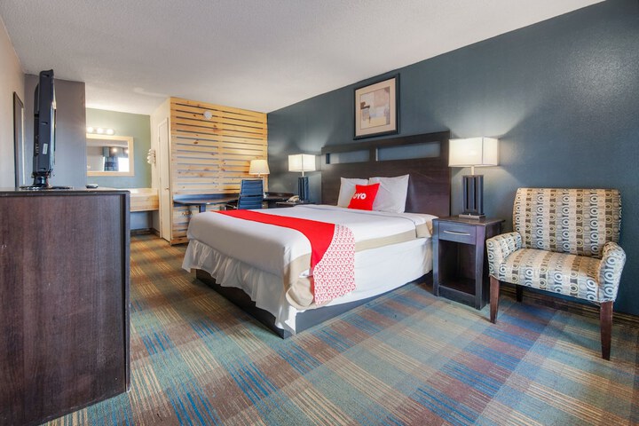 Room 21 of 35