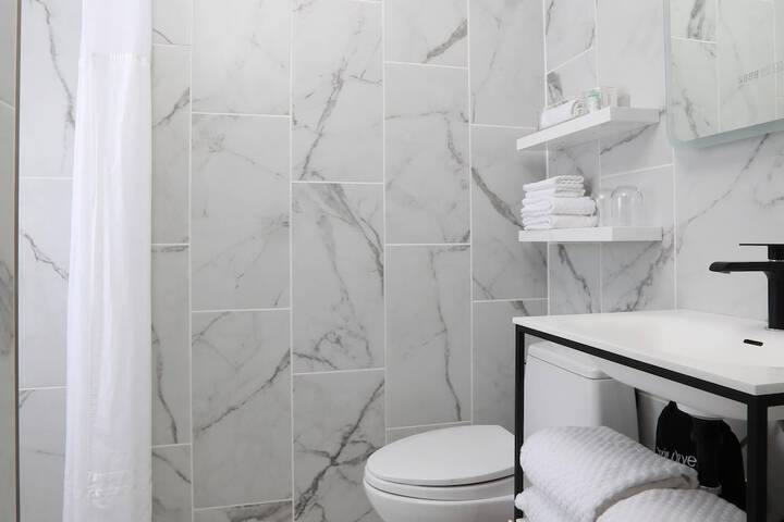 The Fort Garry Hotel Spa and Conference Centre, an Ascend Collection Hotel