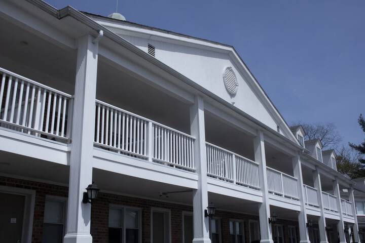 Hotel 9 of 56