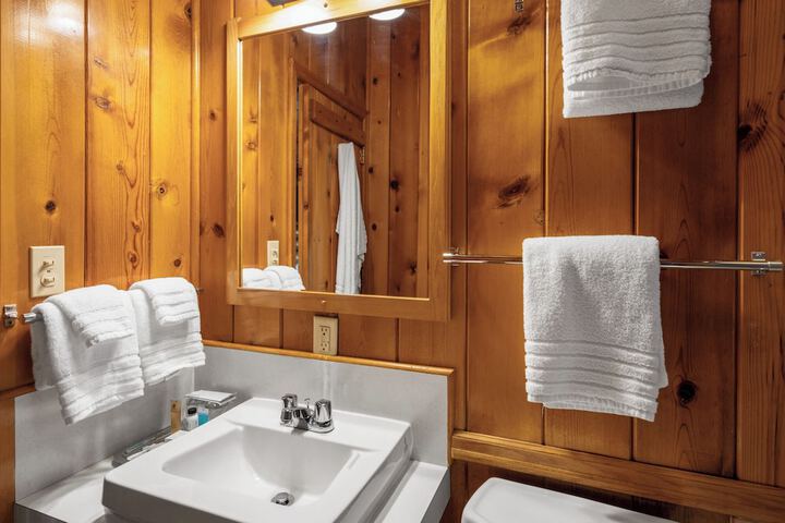 El Western Cabins & Lodges