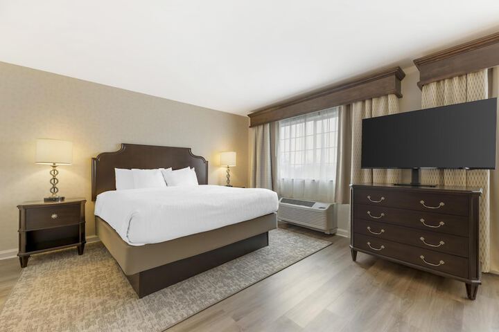 Best Western Plus Vineyard Inn & Suites