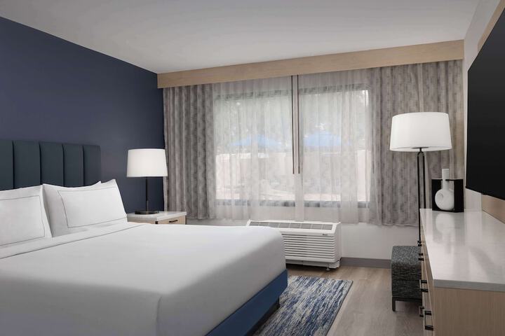 Room 26 of 55