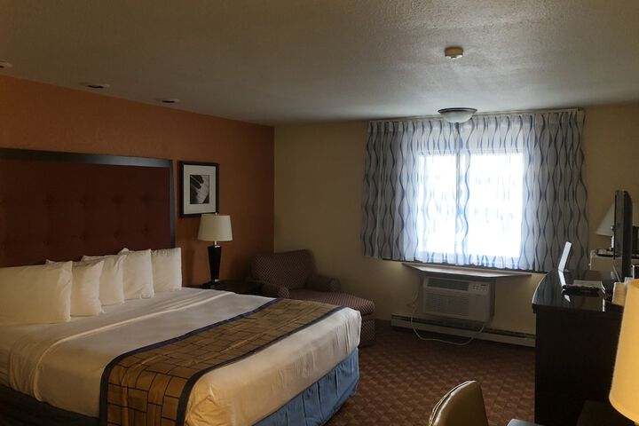Room 17 of 39