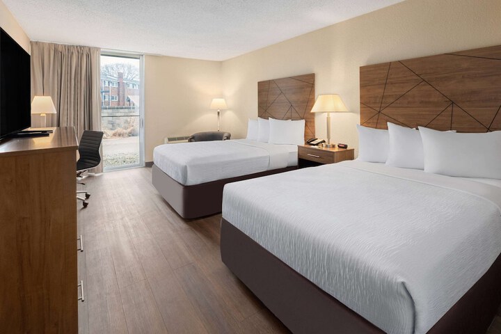 Room 20 of 34