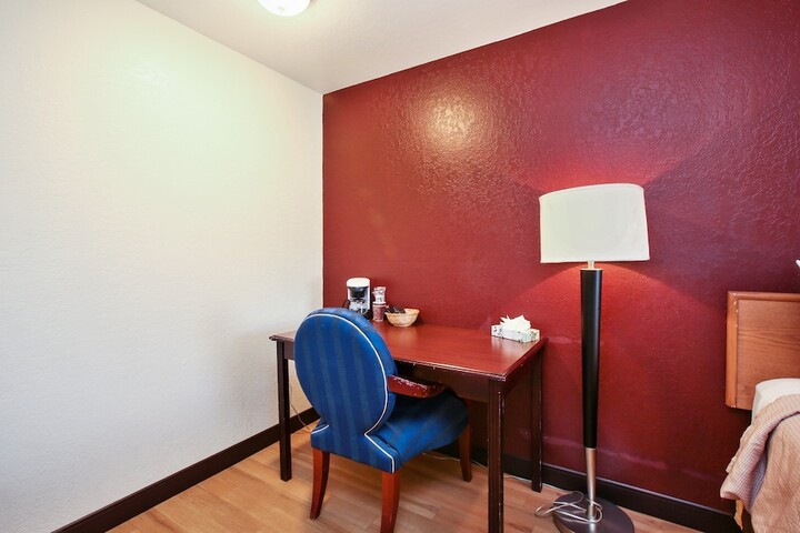 Room 12 of 23