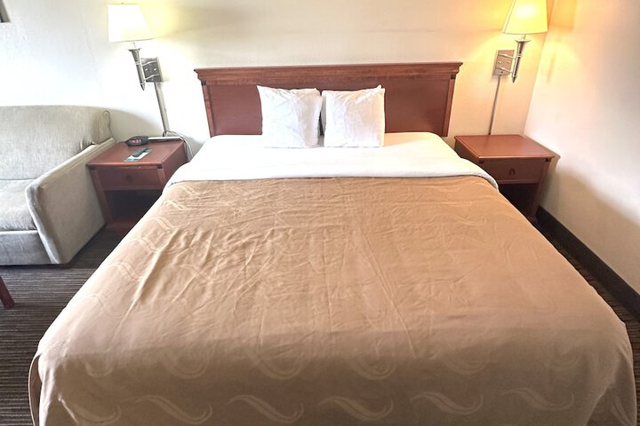 Room 95 of 163
