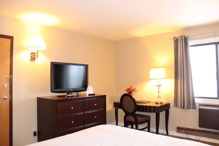 Room 13 of 44