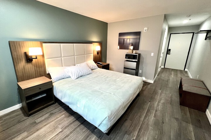 Room 26 of 27
