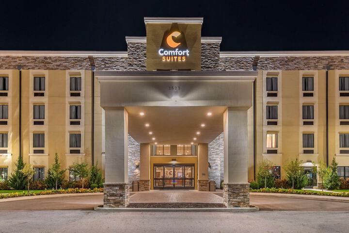 Hotel 8 of 32